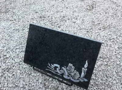 Hauaplaat-küünal nelkidega-40x25x3cm