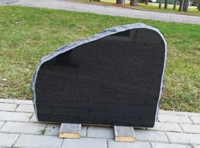 Hauakivi-U-67x46x10cm