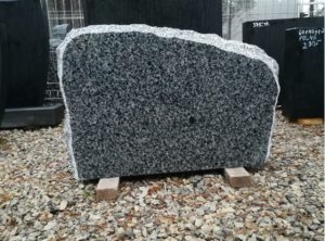 Hauakivi — HallU — 55x37x10cm
