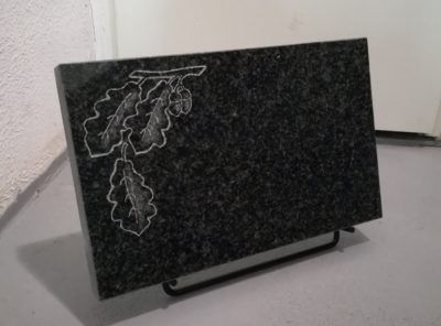 Hauaplaat-tammeoks-40x25x3cm