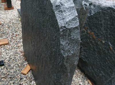 Hauakivi-k-74x77x12cm