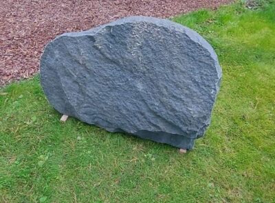 Hauakivi-karelia-55x83x15cm