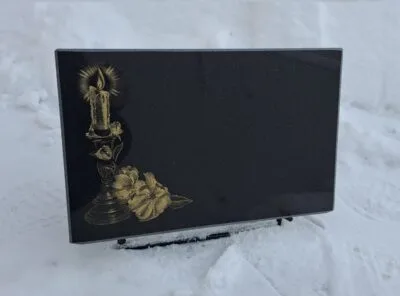 Hauaplaat-küünal-õitega-40x25x3cm