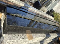 Karelia materjalist 10×10 2-kohalise hauaplatsi materjal