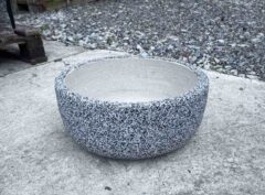 Ваза-округлая-каменная-щебенка-серая-35×15см