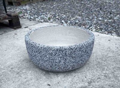 Ваза-округлая-каменная-щебенка-серая-35×15см