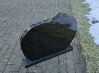 Hauakivi-208b-74x55x6cm