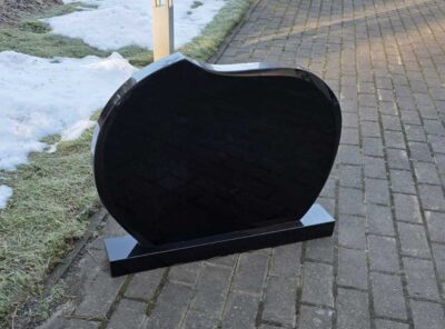 Hauakivi-208b-74x55x6cm