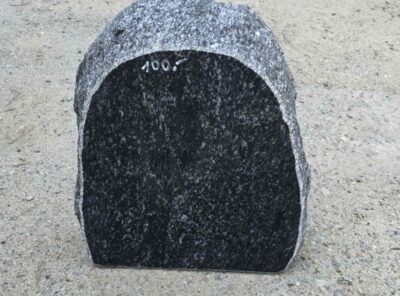 Надгробный камень со скидкой 28x34x11 см с гравировкой