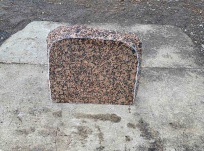 Hauakivi-KUP-422-44x37x11cm