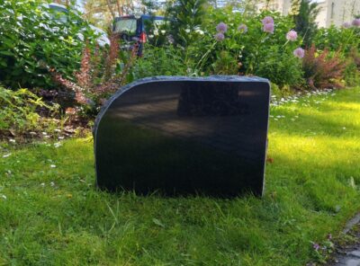Hauakivi- g10-65x47x10cm